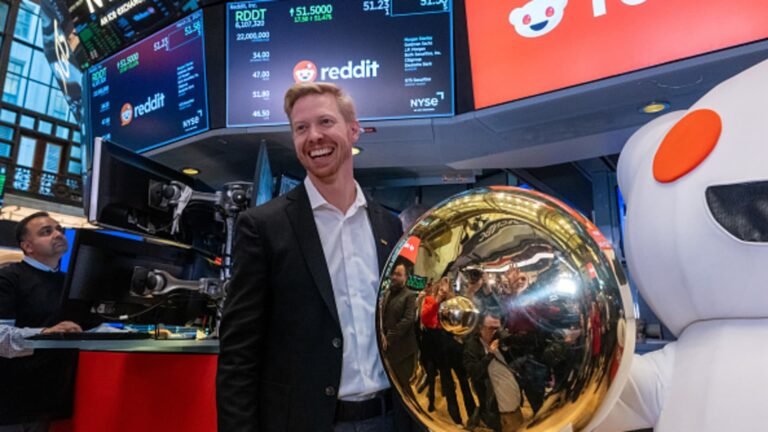 At 20 years old, Reddit is defending its data and fighting AI with AI