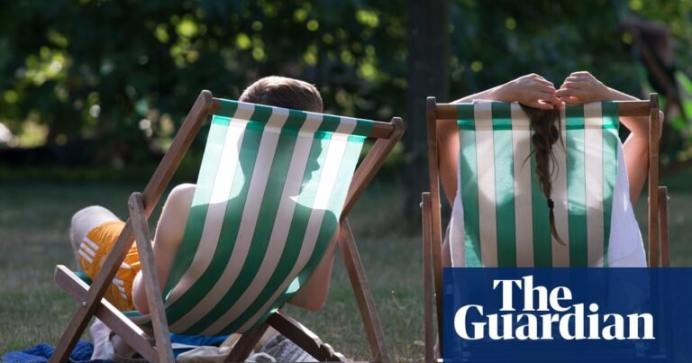 Beat the heat: 14 expert tips for keeping cool in hot weather | Summer