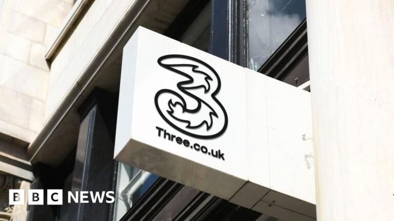 Three network phone calls down but data still working