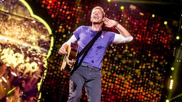 Astronomer HR chief Kristin Cabot resigns after Coldplay 'kiss-cam'