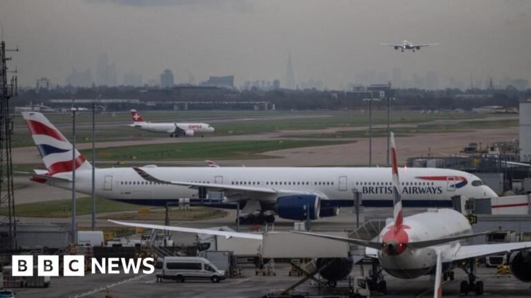 Flight disruption after major UK air traffic outage
