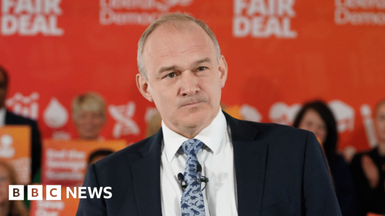 Lib Dem leader Ed Davey backs 'pot zero' plan to cut energy bills