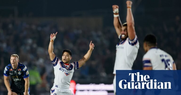 Mason Lino’s last-gasp drop goal stuns Leeds and boosts Wakefield’s playoff hopes | Super League