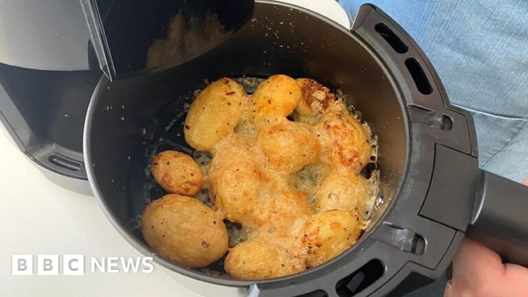 More air fryers to be handed out to North Lincolnshire pensioners