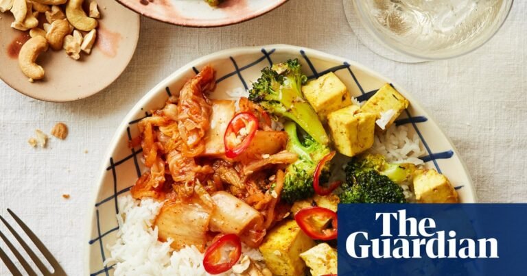 Rukmini Iyer’s quick and easy recipe for cashew rice bowls with stir-fried tofu, broccoli and kimchi | Rice