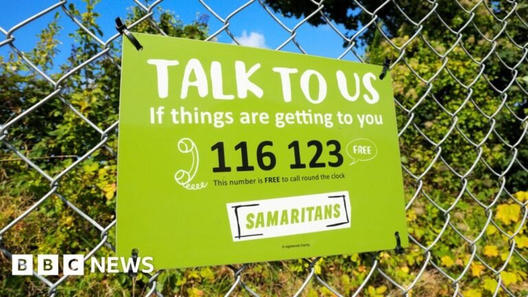 Samaritans to close more than 100 branches