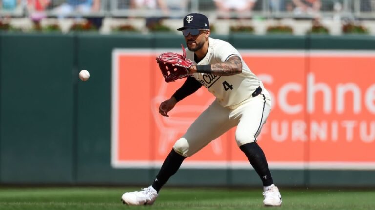 Twins' Carlos Correa says talk of trade to Astros not 'serious'