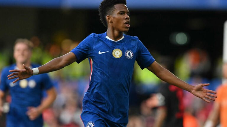 Football: Chelsea dominates Bayer Leverkusen