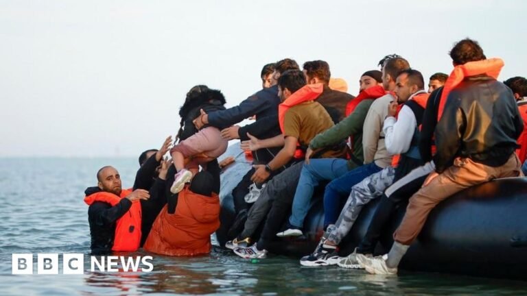 Government pledges extra £100m funding to tackle people smuggling