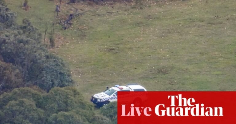 Porepunkah shooting live: up to one metre of snow forecast for Victoria’s alpine areas as manhunt continues for ‘heavily armed’ suspect | Porepunkah shooting