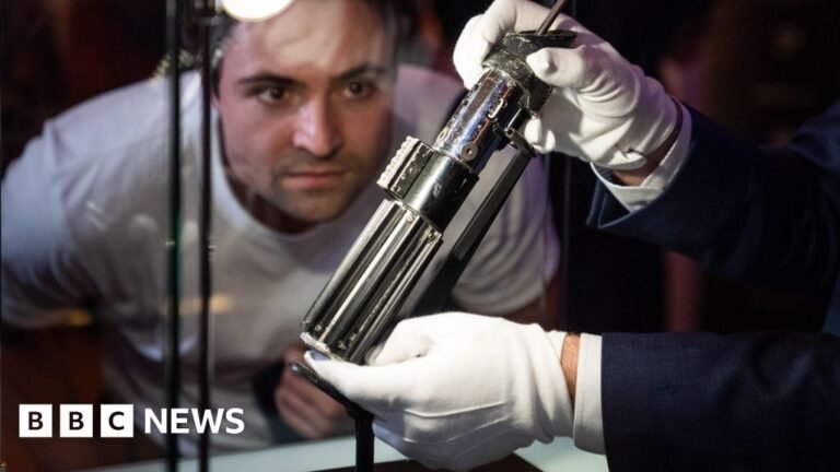 Star Wars Darth Vader lightsaber put at £7m displayed