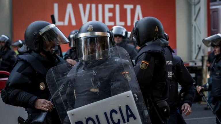 Spain's prime minister wants international sports ban for Israel